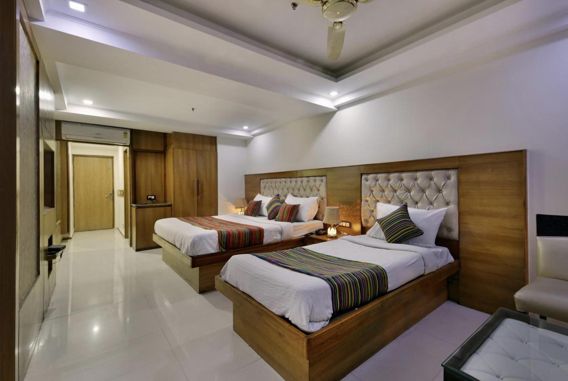 Hotel Lotus Paradise - Banquet & Dining - Near Murthal Sukhdev Rāi Dış mekan fotoğraf