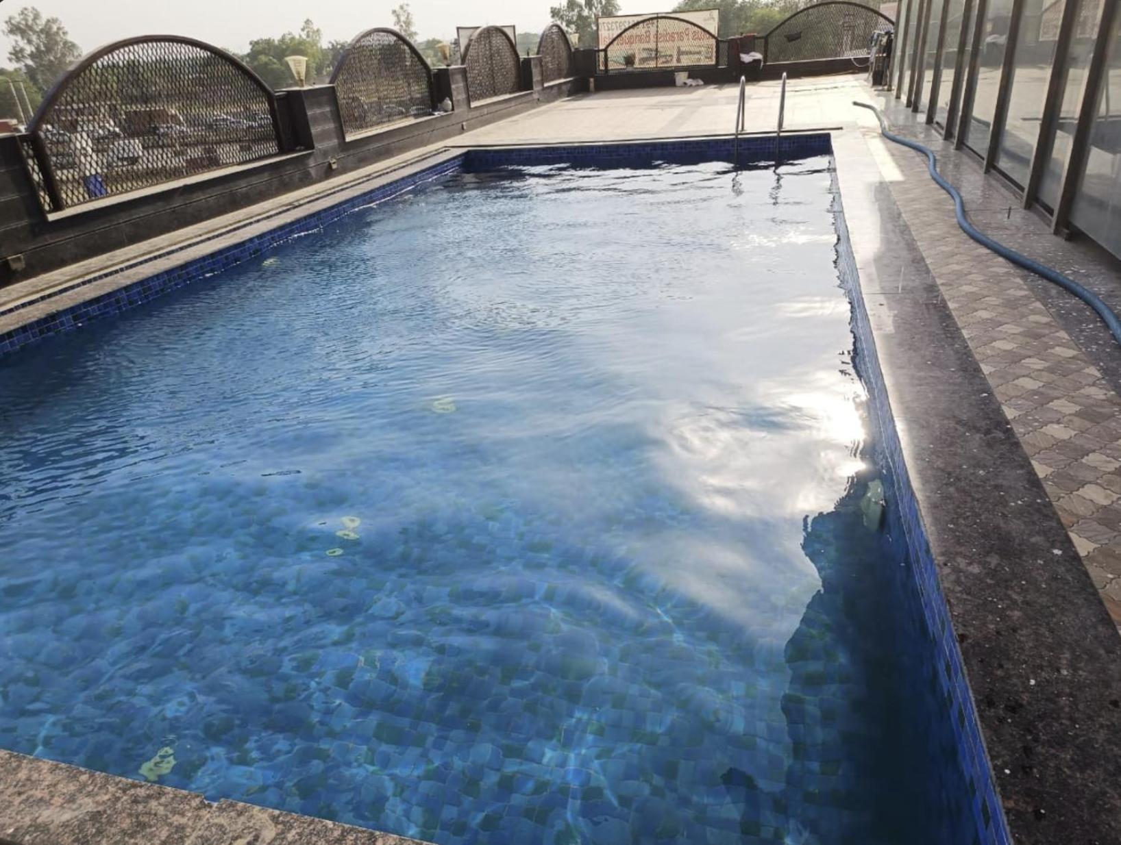Hotel Lotus Paradise - Banquet & Dining - Near Murthal Sukhdev Rāi Dış mekan fotoğraf