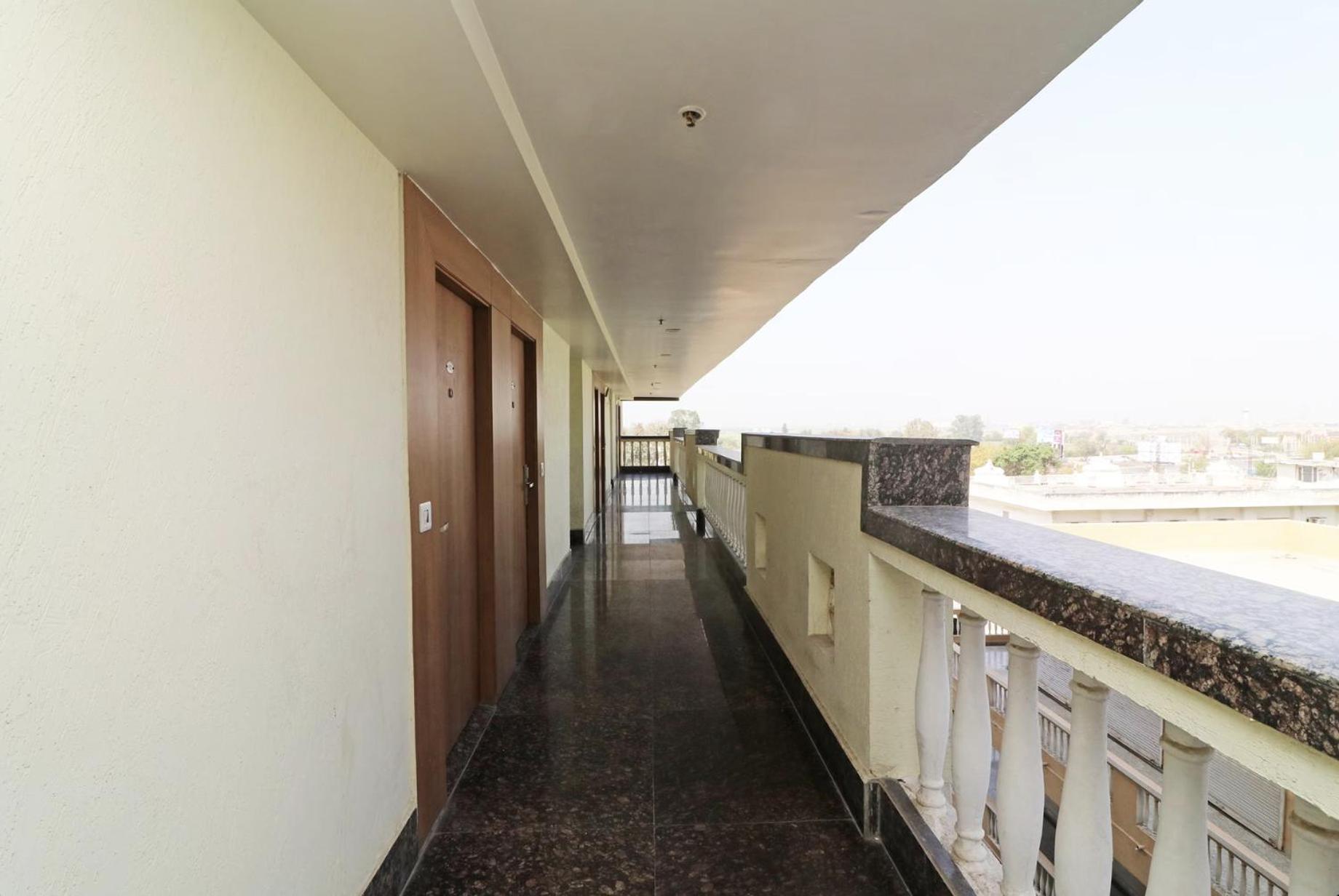 Hotel Lotus Paradise - Banquet & Dining - Near Murthal Sukhdev Rāi Dış mekan fotoğraf